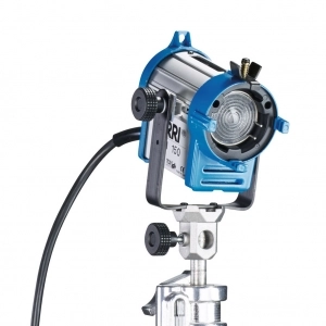 Alquiler de Foco fresnel de tungsteno Arri Tungsten 150W Junior Fresnel