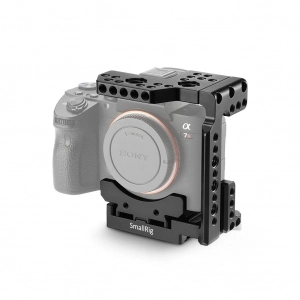 Venta de Medio cage para Sony A7RIII/A7III/A7II/A7RII/A7SII SmallRig 2098