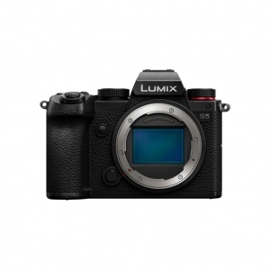 Alquiler de Cuerpo de cámara digital sin espejo Panasonic Lumix DC-S5