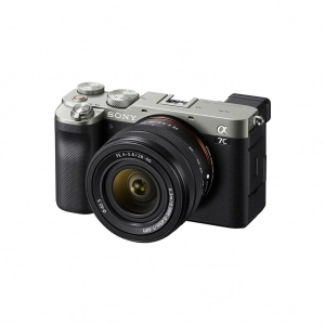 Venta de Cámara full frame sin espejo con objetivo Sony A7C (plata) + FE 28-60mm f/4-5.6