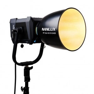 Alquiler de Foco LED 2400W bi-color Nanlite Nanlux Evoke 2400B