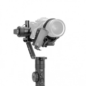 Alquiler de Estabilizador de cámara con follow focus Zhiyun Crane 2 + Follow Focus