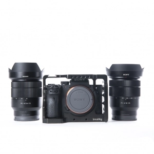 Alquiler de A7 III con zooms Sony f/4 con estabilizador Varios 
