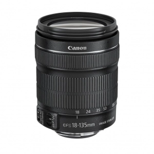 Alquiler de Objetivo ultra zoom Canon 18-135mm f/3.5-5-6 EF-S IS STM