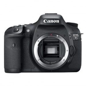 Alquiler de Cuerpo de cámara fotográfica réflex digital Canon 7D