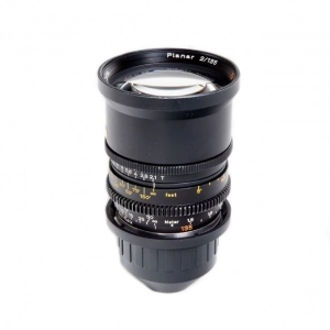 Alquiler de Lente tele para cine digital con montura PL Carl Zeiss Standard Prime 135mm T 2.1