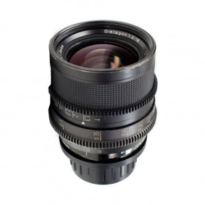 Alquiler de Lente angular para cine digital con montura PL Carl Zeiss Super Speed 18mm T 1.3
