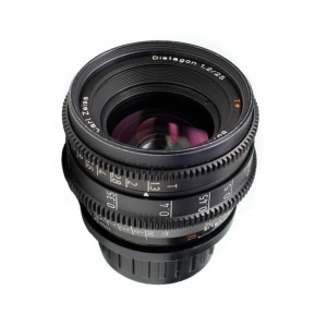 Alquiler de Lente angular para cine digital con montura PL Carl Zeiss Super Speed 25mm T 1.3