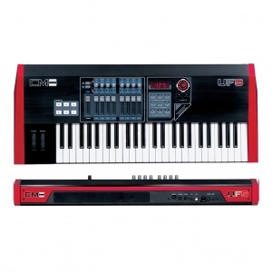 Alquiler de Teclado controlador grande CME UF5