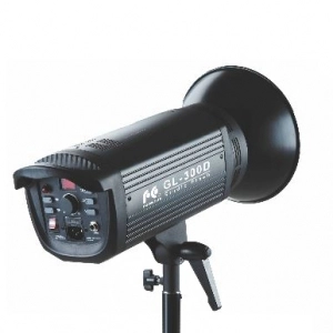 Alquiler de Flash de estudio 300W Falcon Eyes GL-300D