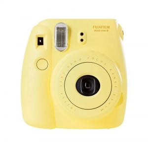 Alquiler de Cámara analógica instantánea Fujifilm Instax Mini 8 amarilla