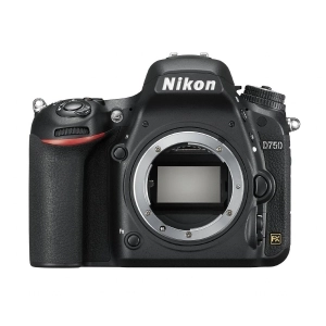 Alquiler de Cuerpo de cámara fotográfica réflex digital Nikon D750