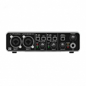 Alquiler de Interfaz de audio USB Behringer UMC202HD