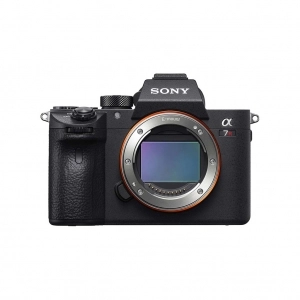Venta de Cuerpo de cámara digital sin espejo Sony A7R III